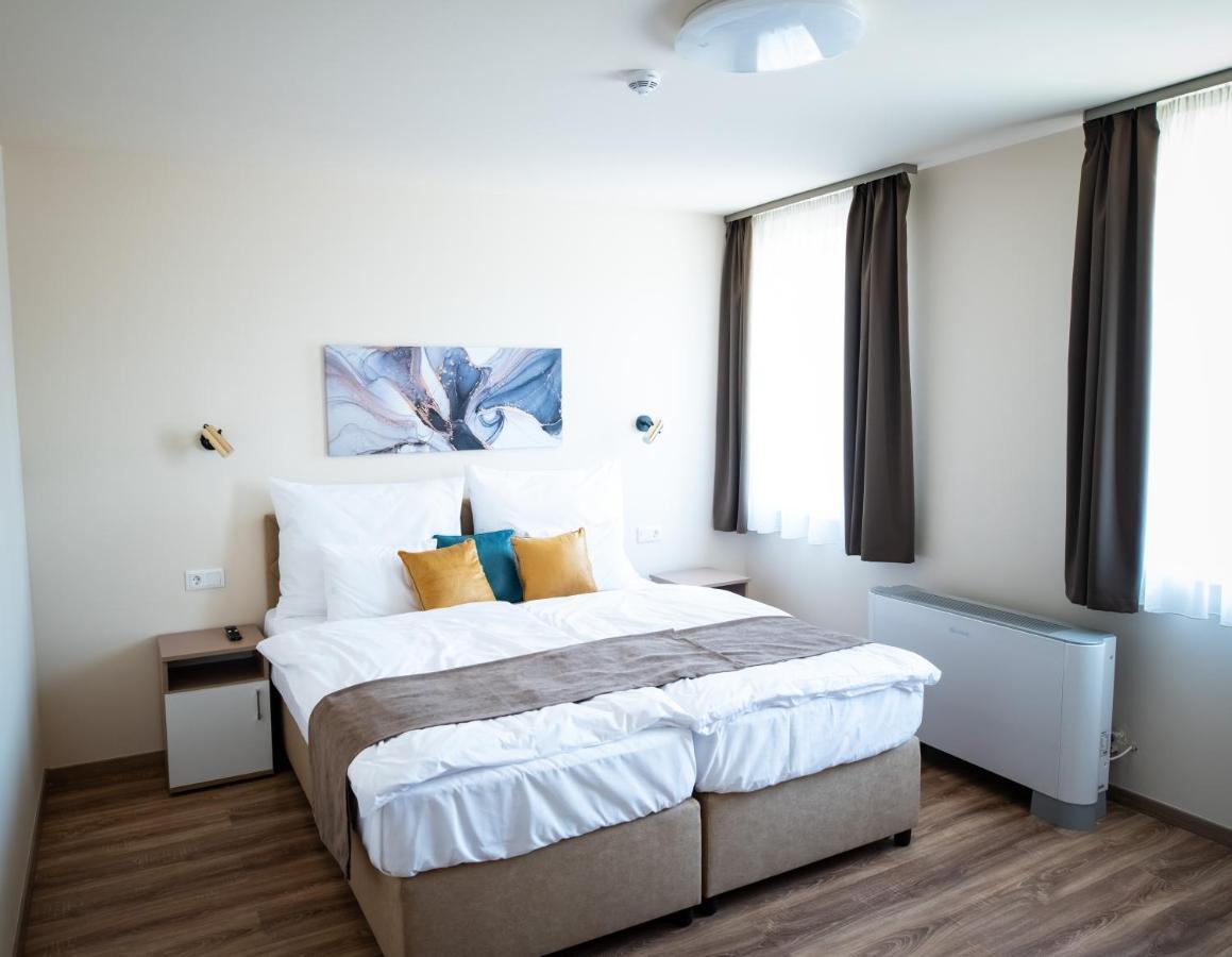 Elixir Panzio Bed & Breakfast Nyirbator Ngoại thất bức ảnh
