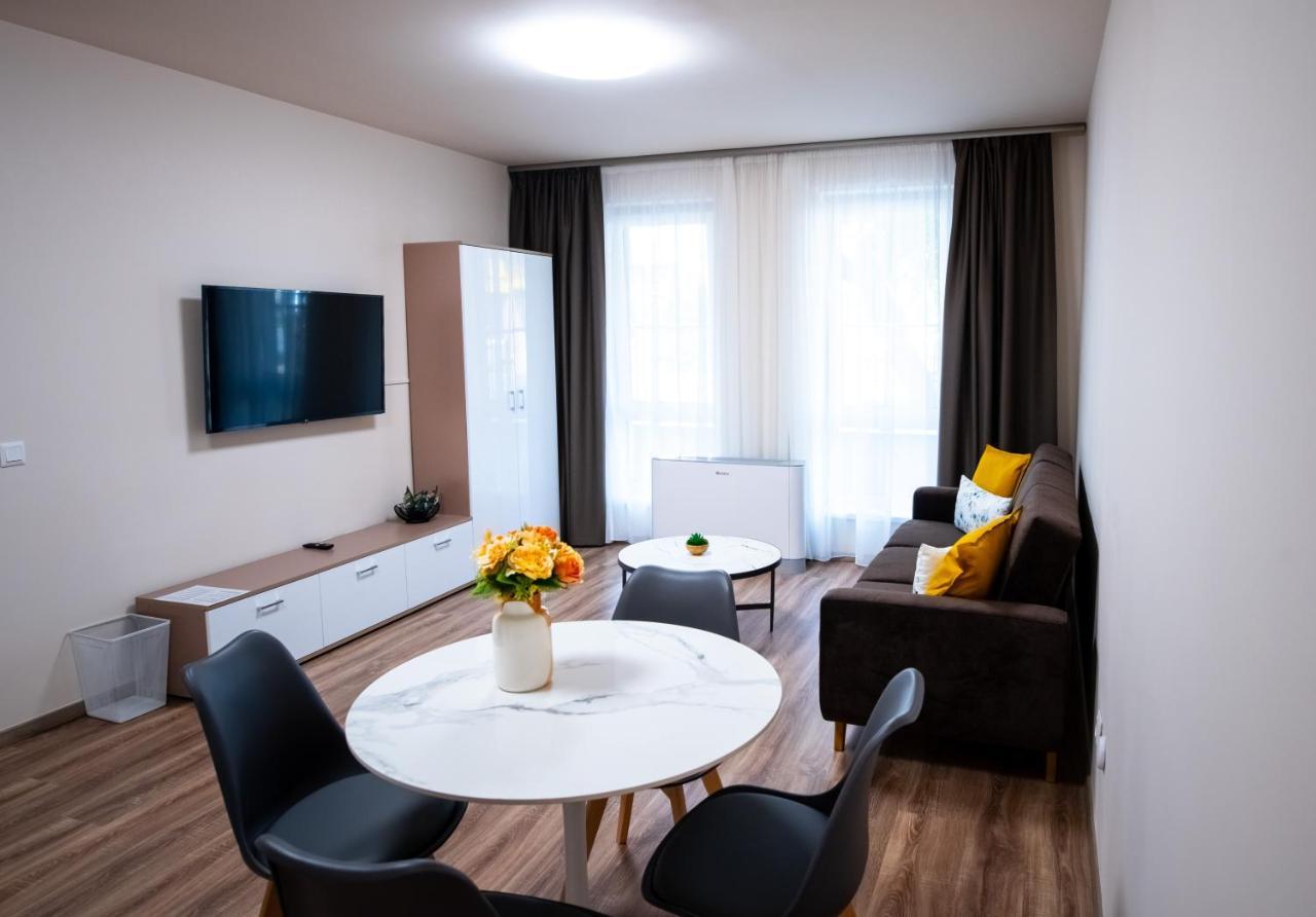 Elixir Panzio Bed & Breakfast Nyirbator Ngoại thất bức ảnh