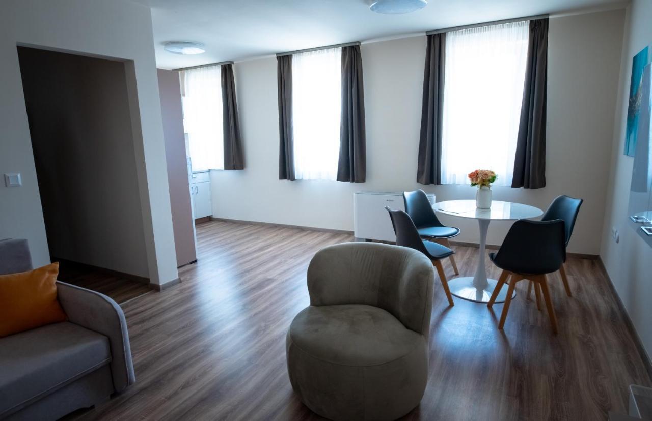 Elixir Panzio Bed & Breakfast Nyirbator Ngoại thất bức ảnh