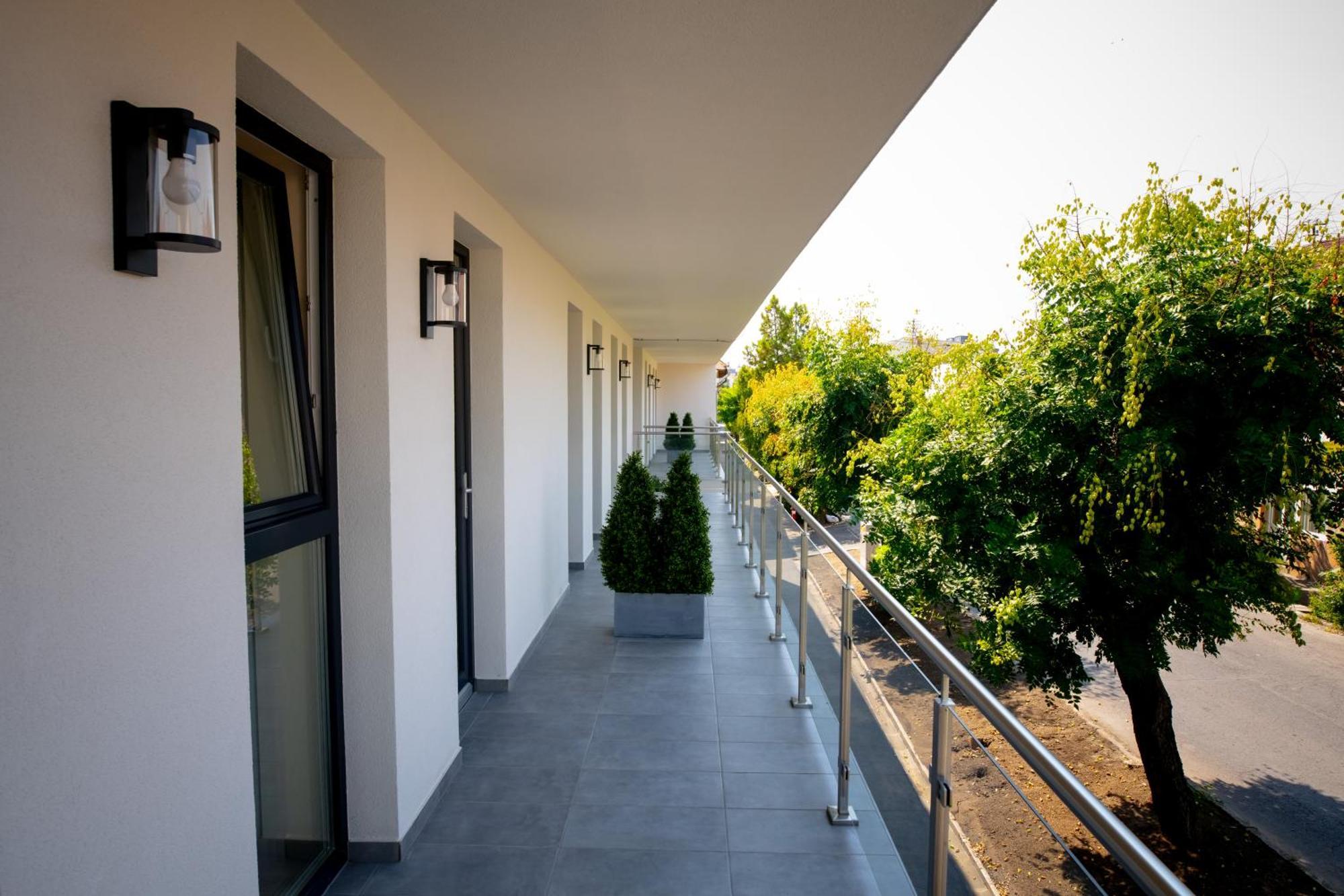 Elixir Panzio Bed & Breakfast Nyirbator Ngoại thất bức ảnh